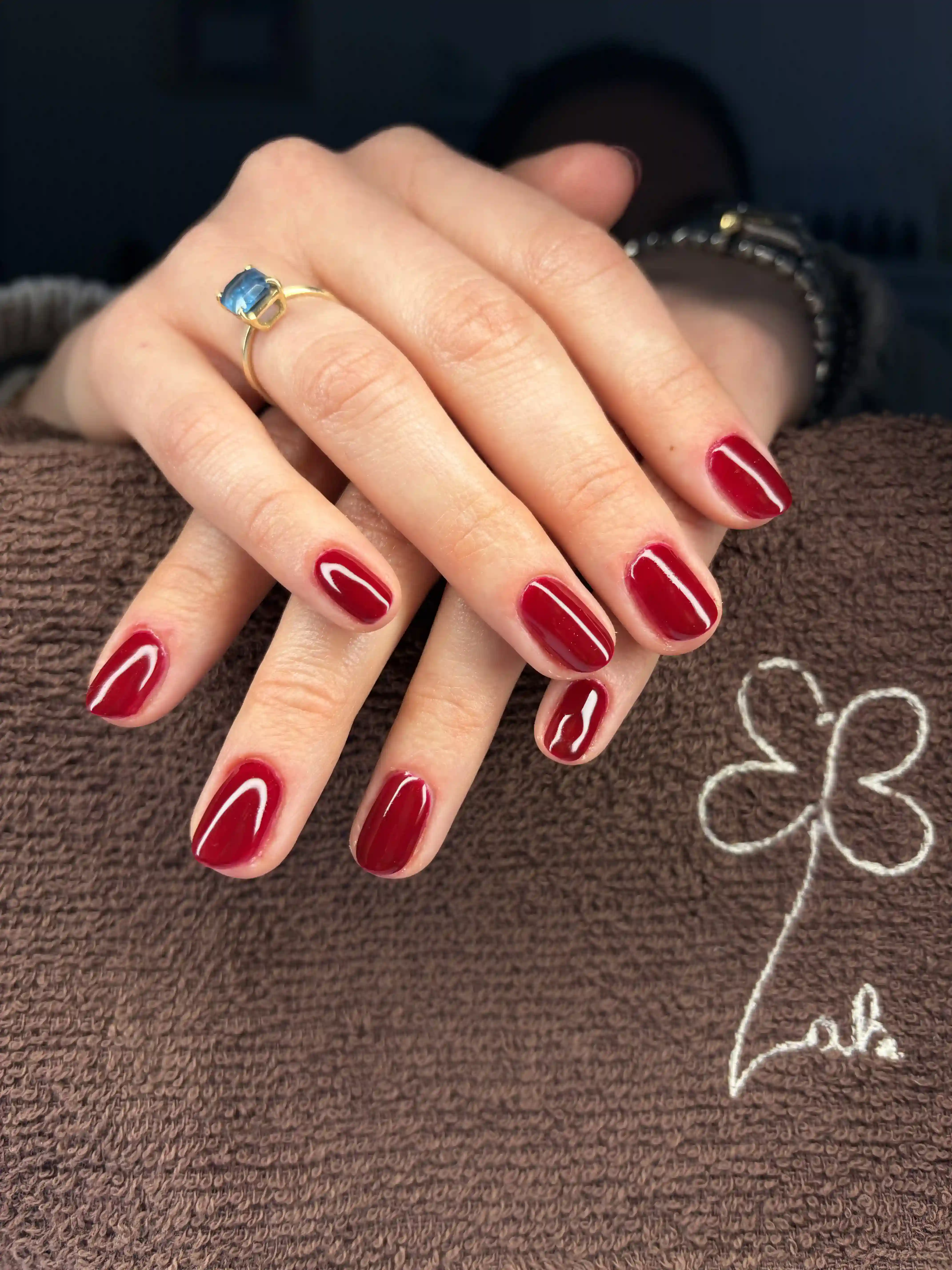 Smalto semipermanente eseguita nel centro estetico Enrica Beauty Lab a Firenze