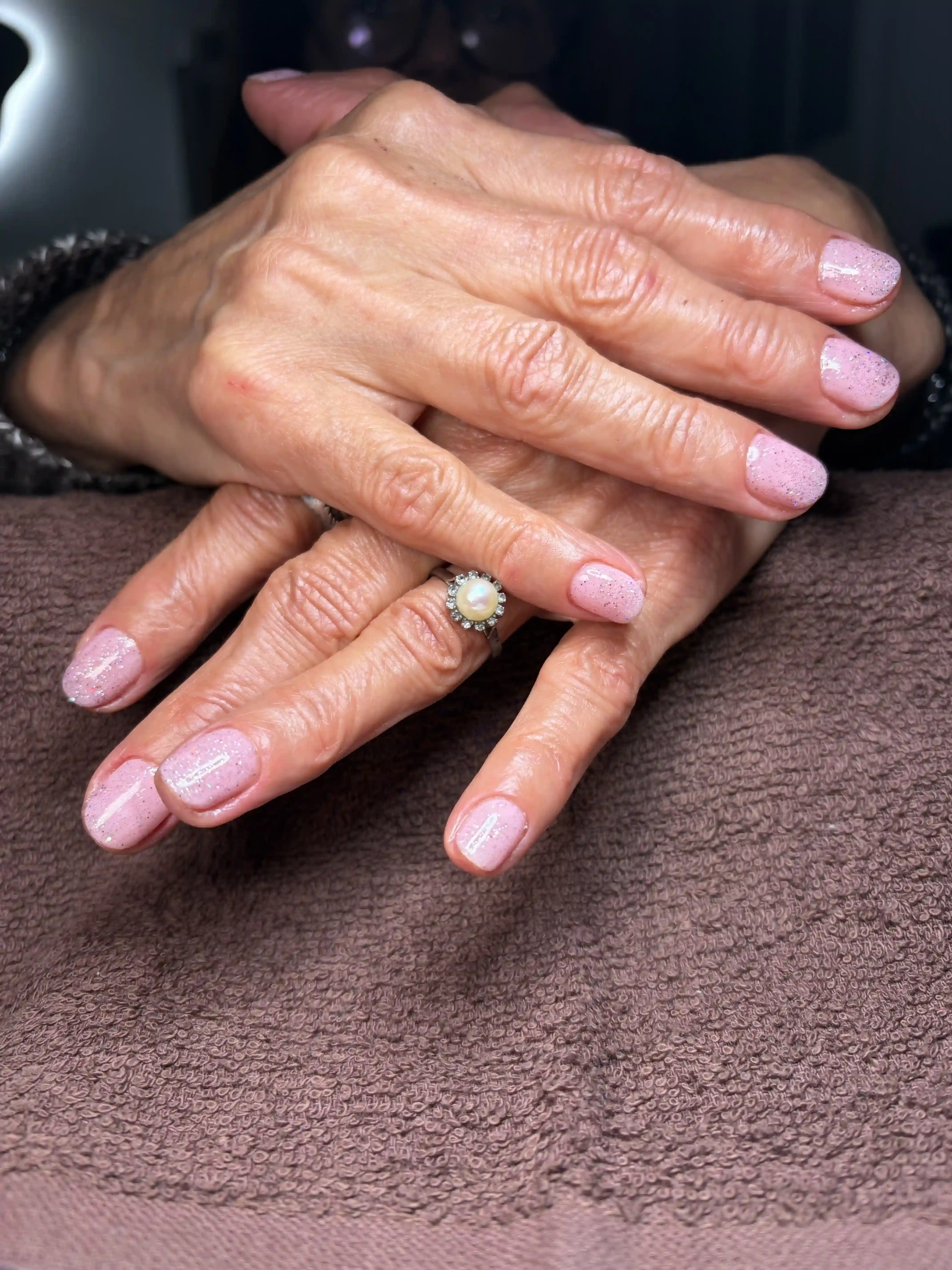 Smalto semipermanente eseguita nel centro estetico Enrica Beauty Lab a Firenze